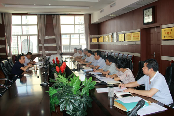 隴運(yùn)集團(tuán)公司黨委召開(kāi)加強(qiáng)黨風(fēng)廉政建設(shè)，全面從嚴(yán)治黨落實(shí)主體責(zé)任專(zhuān)題會(huì)議