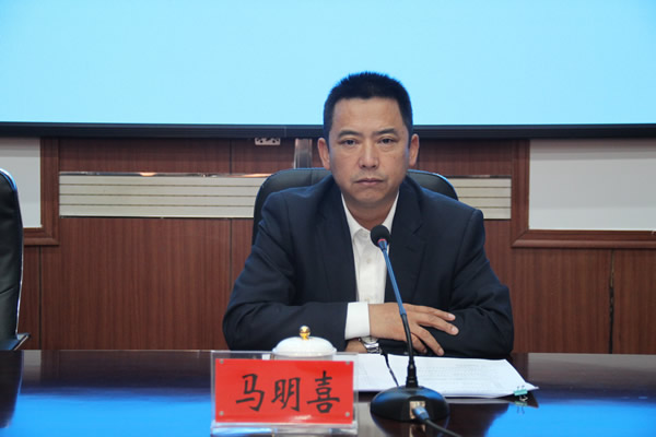 隴南市隴運(yùn)集團(tuán)公司召開(kāi)樹(shù)立和踐行正確政績(jī)觀(guān)學(xué)習(xí)教育啟動(dòng)部署會(huì)